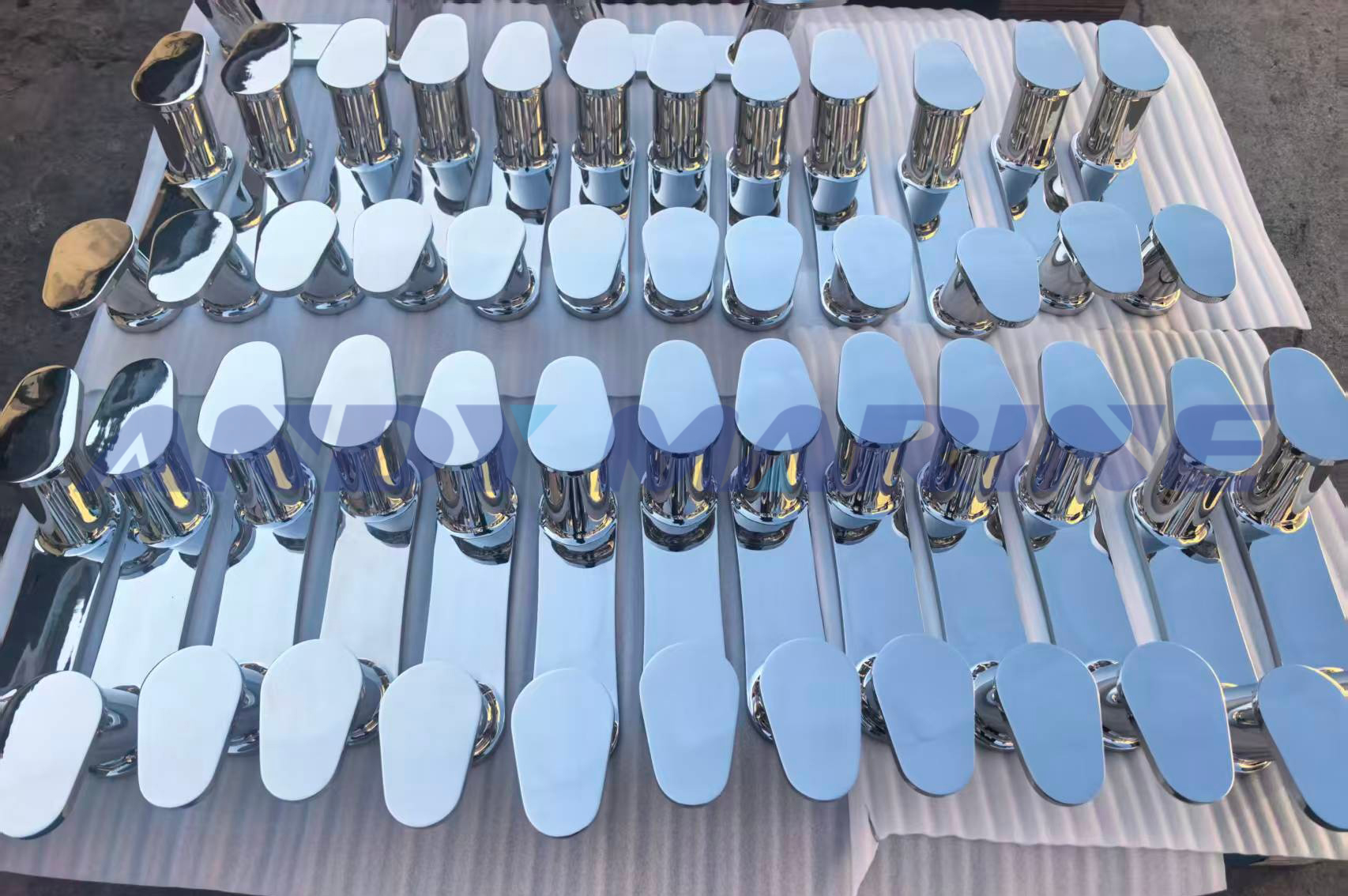 Andy Marine Berjaya Menyampaikan Bollard Keluli Tahan Karat 316 Berprestasi Tinggi